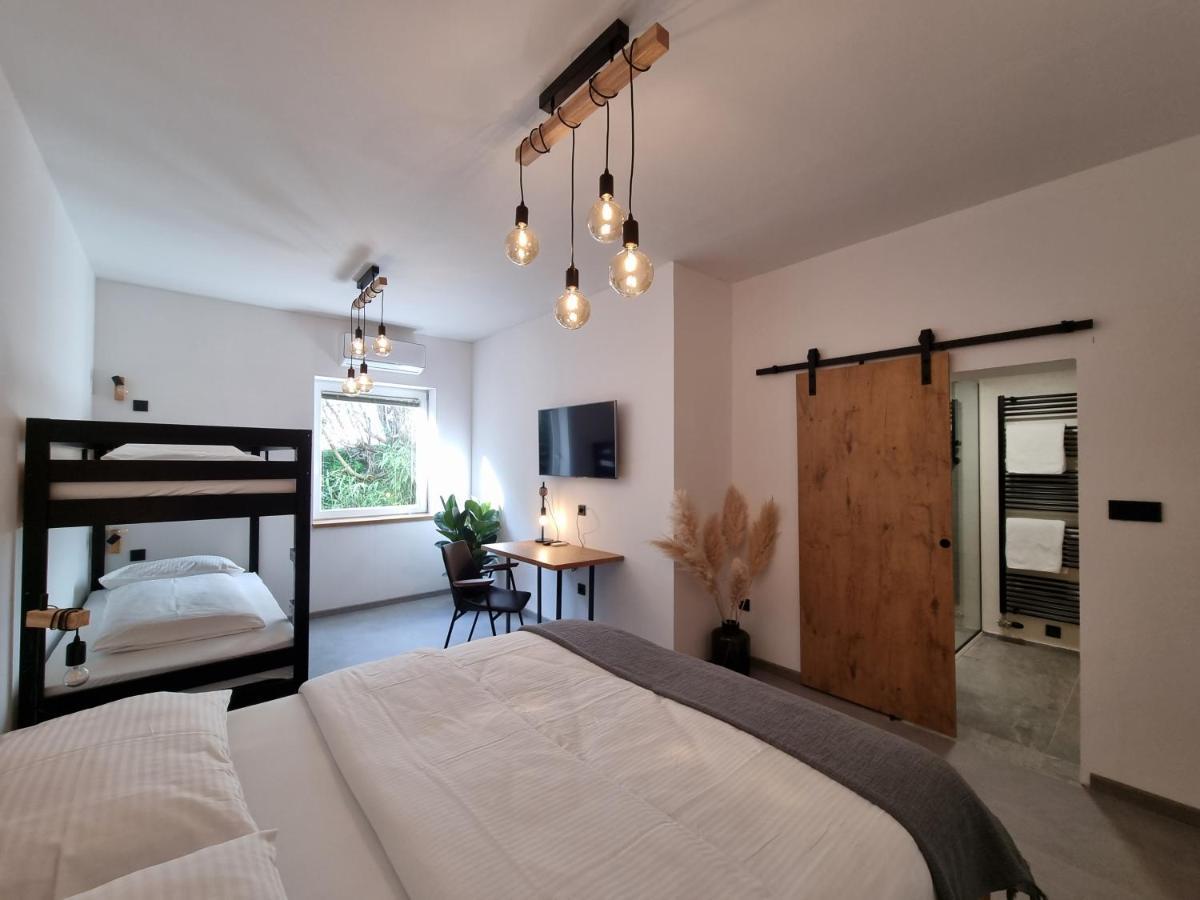 Pri Karlu Rooms & More Марибор Екстериор снимка