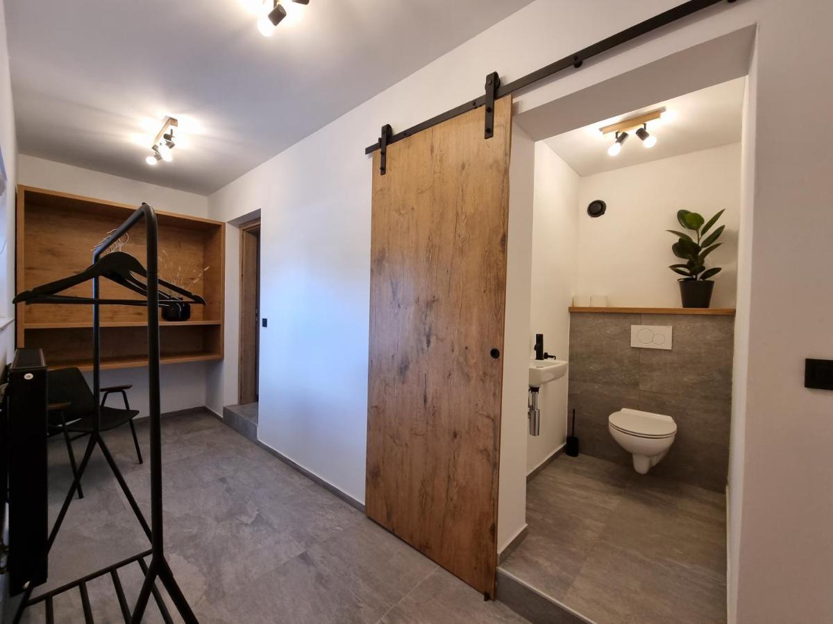 Pri Karlu Rooms & More Марибор Екстериор снимка
