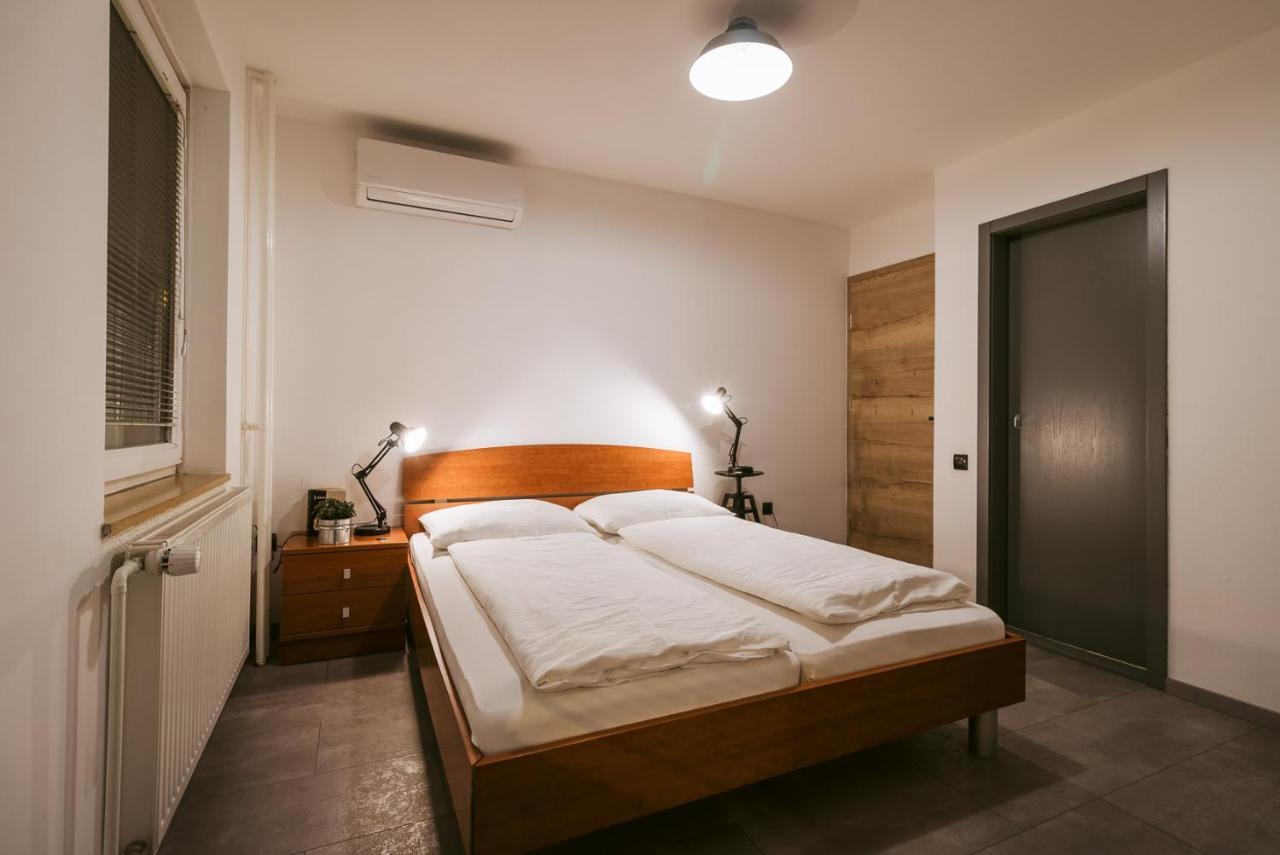 Pri Karlu Rooms & More Марибор Екстериор снимка